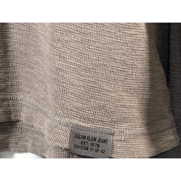 Calvin Klein Cotton Long Sleeve T-Shirt Taupe L sustainable casual 77-22 - Picture 12 of 14